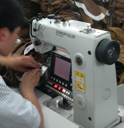 上海雨萧服饰有限公司 