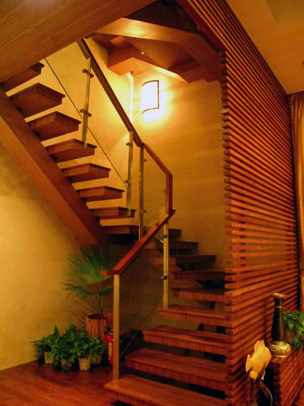 上海实木楼梯