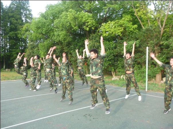 上海西门子企业军事拓展训练