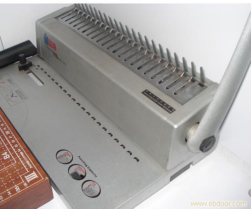 上海家具回收、上海旧家具回收、上海二手家具回收、上海办公家具回收 