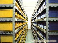 轻中量型搁板式货架