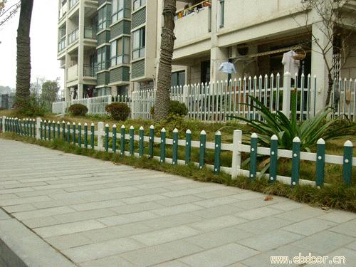 上海草坪护栏报价－塑钢围栏订做-PVC护栏厂家加工