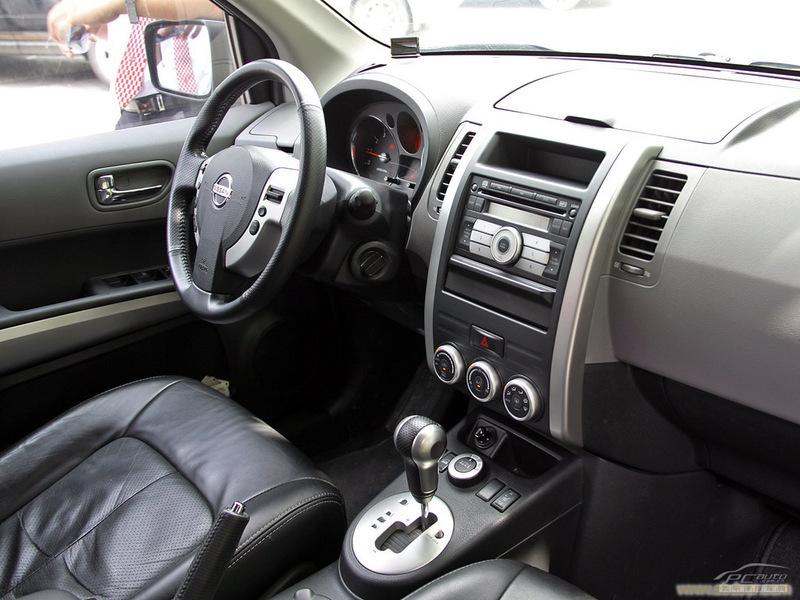 奇骏 2010款 2.5L XL 豪华版 MT 4WD   东风4S专卖公司
