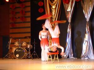 文艺表演�