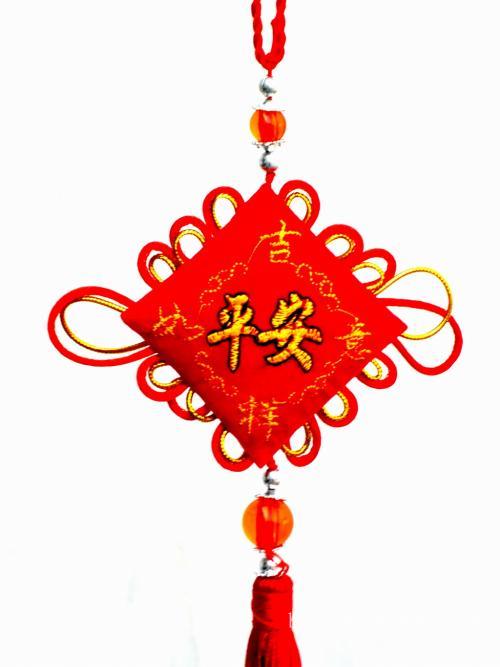 上海民间艺人编织中国结