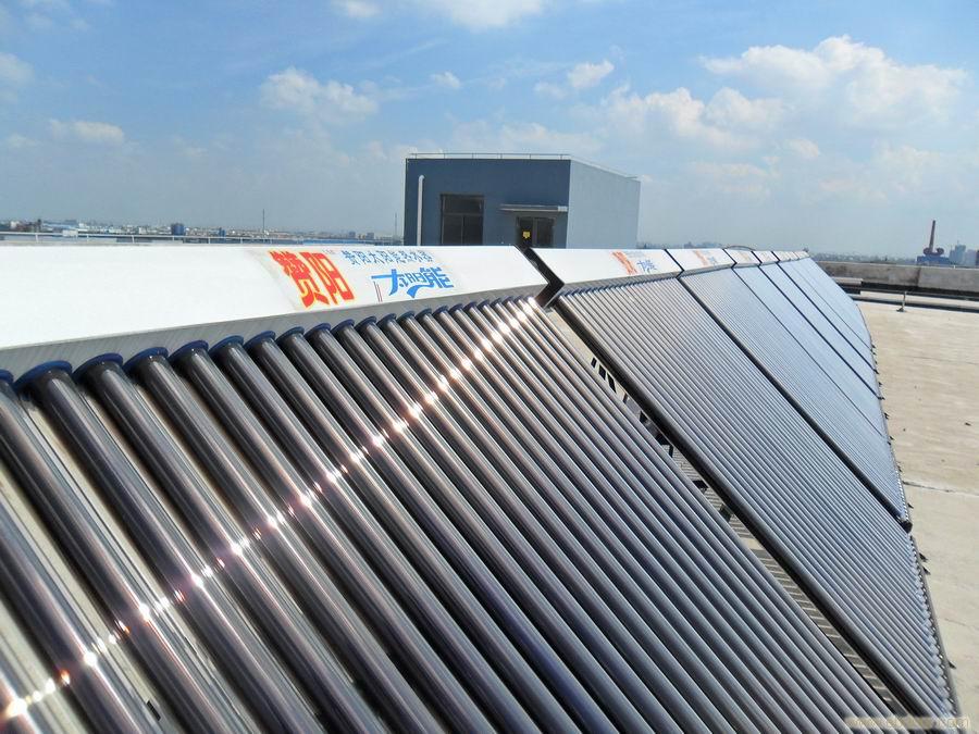 阳晨新健康太阳能热水器 大华乐购购物中心热水工程