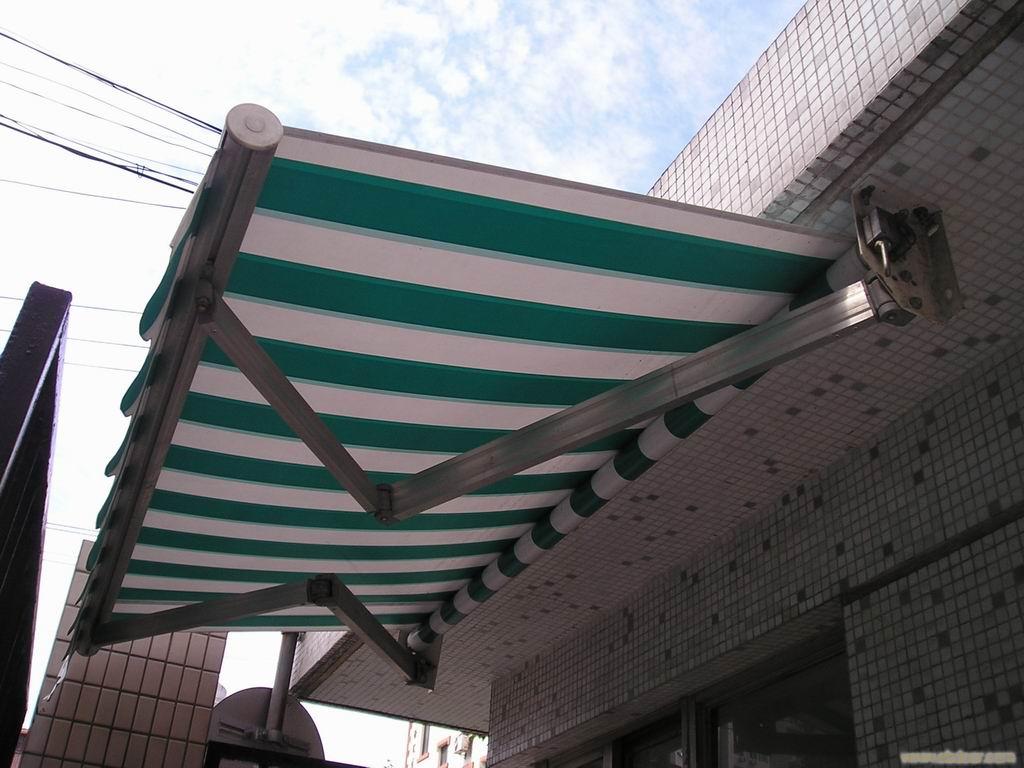 南京汇丰手动曲臂遮阳篷窗帘