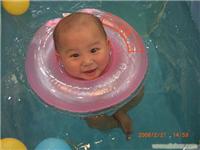 18个月宝宝游泳