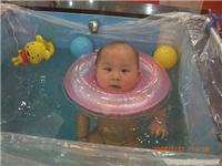 婴儿游泳到几个月