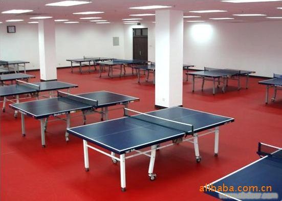 上海华易供应防滑、耐磨、 超值 PVC运动地板