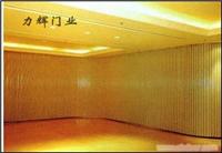 侧向防火卷帘门