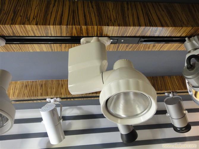 2011专业金卤灯(42)