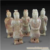 古董拍卖-青白玉雕武士俑
