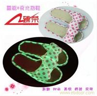 供应批发2011夏季新款真品发光蝴蝶结拖鞋