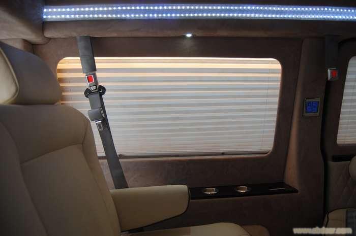 GMC 7座 豪华商务车  13524531835  姚小姐