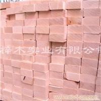 铁杉木材既美观又结实，堪与天然耐用的红雪松相媲美