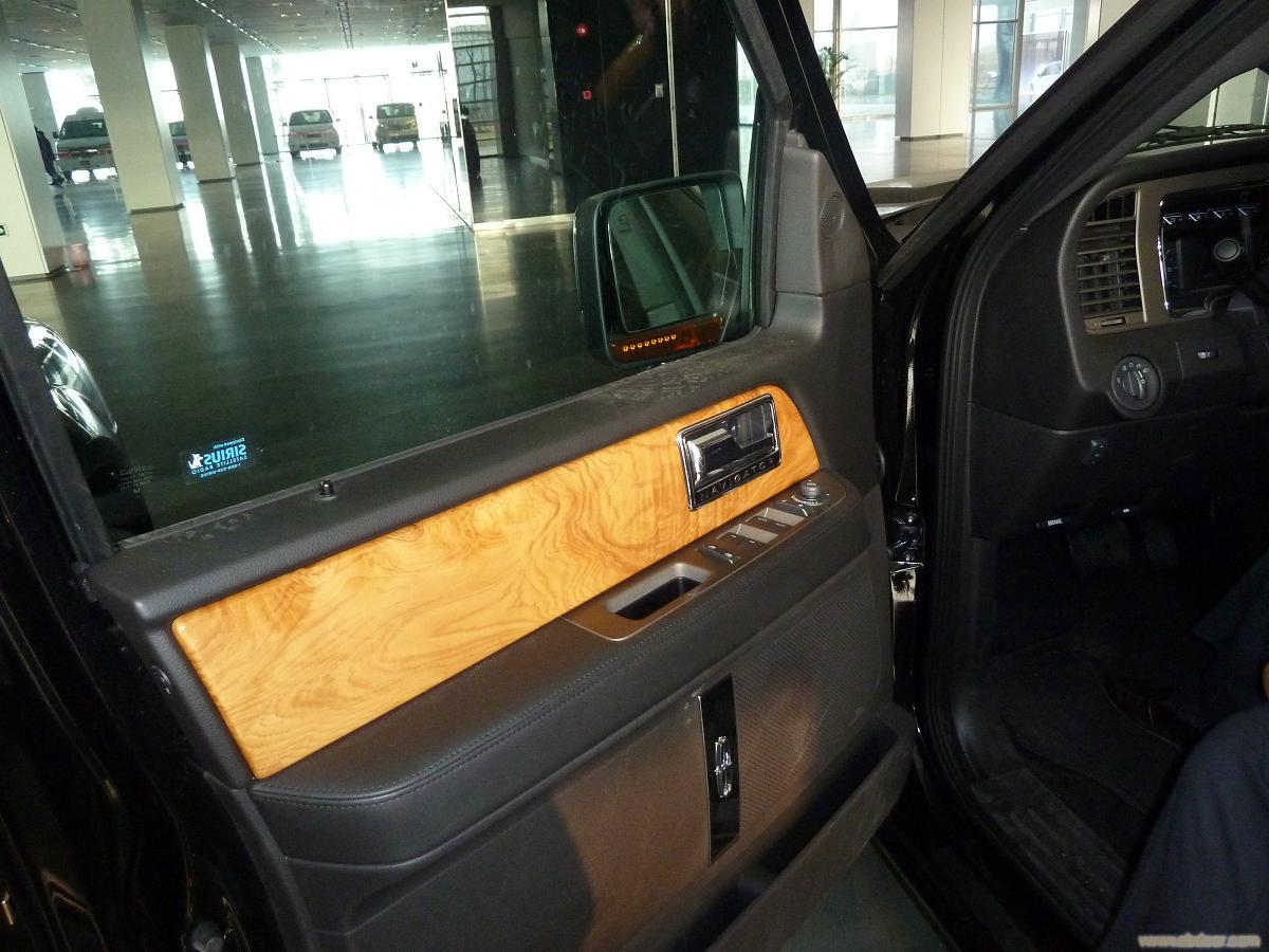 林肯豪华SUV 展厅现车 领航员