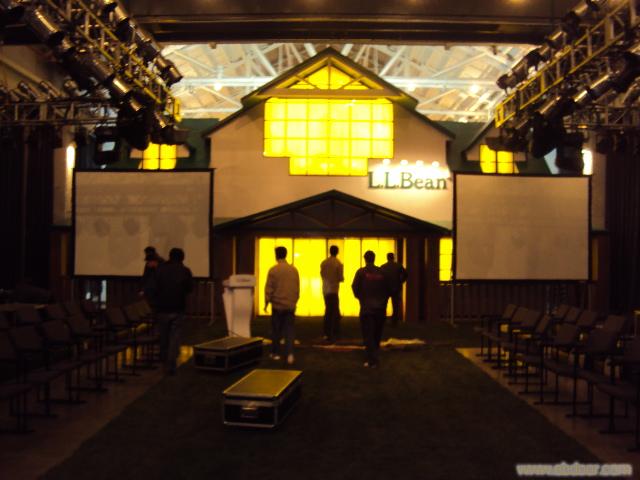 2012年上海展台展览展会专柜设计公司