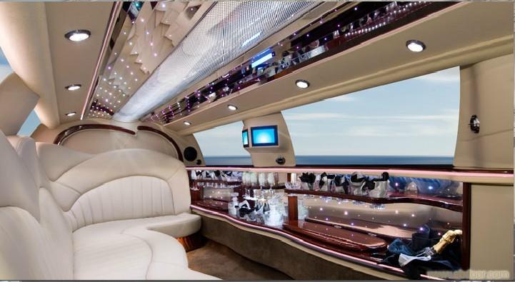 无法超越的经典 林肯加长礼宾车