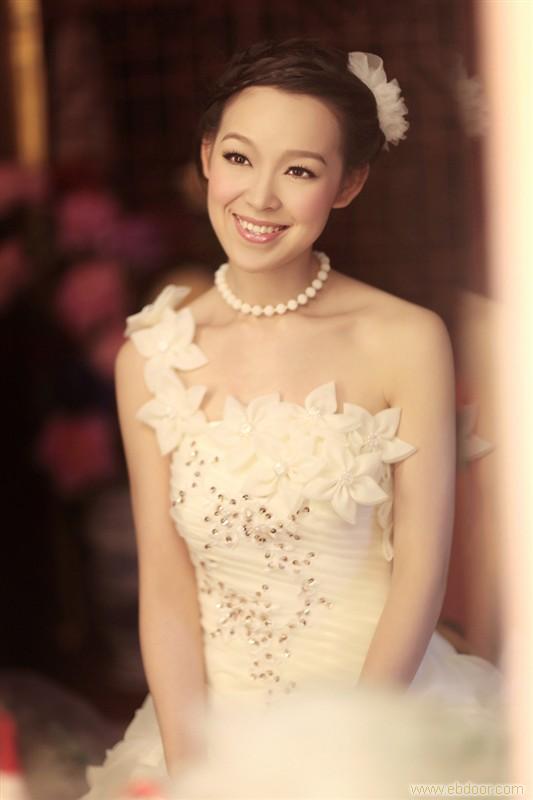现在女孩子学什么技术比较好