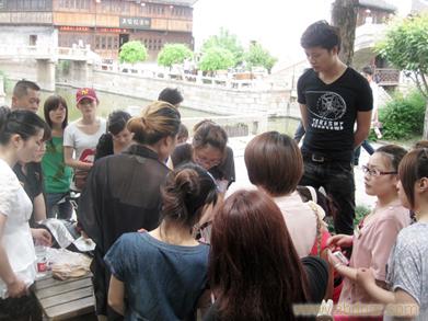 国内化妆学校哪里好