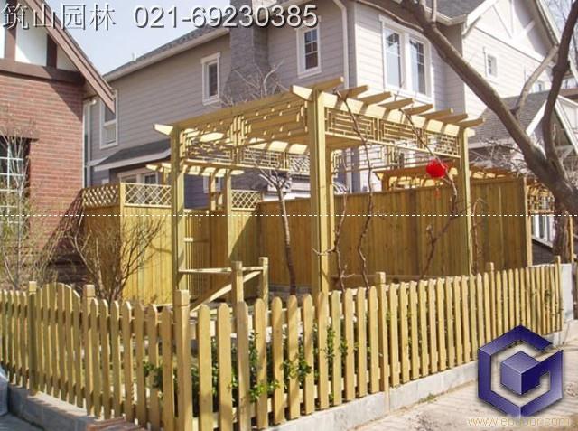 上海防腐木护栏  仿佛木护栏工程  防腐木护栏价格
