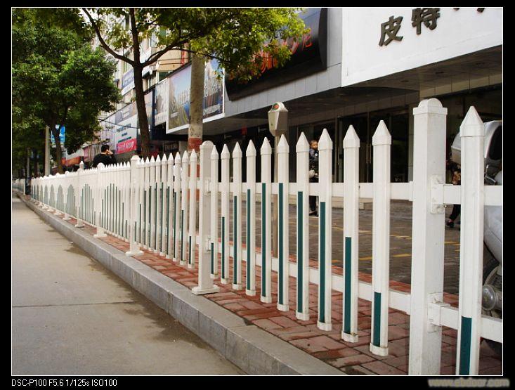 上海pvc栏杆供应商/上海pvc栏杆价格/上海奥固地板价格-王飞15921139342