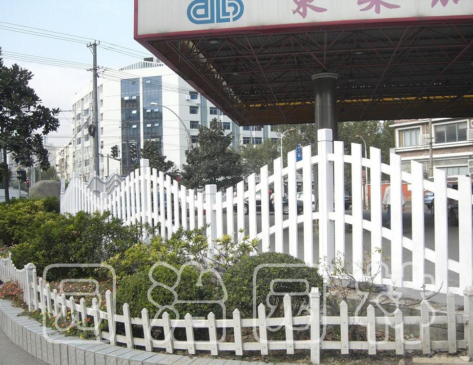 上海防腐木围栏-上海防腐木围栏制作-上海防腐木围栏价格