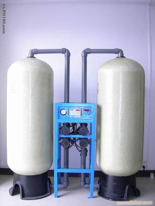 专业生产各种优质纯水设备，阴阳离子交换设备