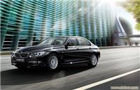 宝马BMW 3系四门轿车发动机与变速箱