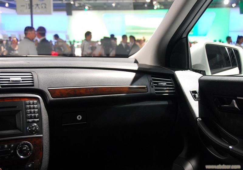 上海奔驰专卖 奔驰R级 R 300L 豪华型（2010款）