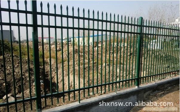 上海护栏网厂家制造学校机关铁艺金属组装护栏