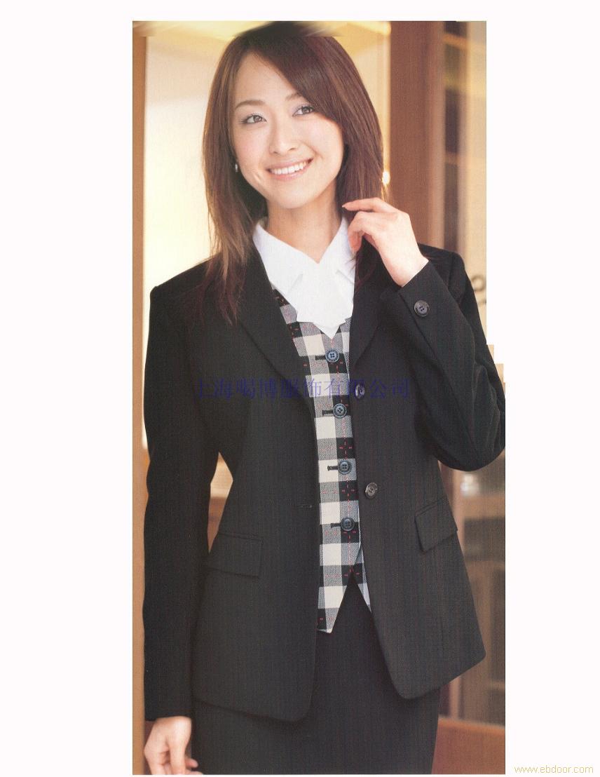 上海订做西服公司�