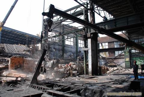 废旧厂房拆除_办公楼拆除_KTV拆除