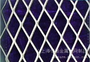 上海大量供应重型低碳钢钢板网拉伸网