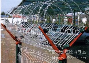 上海厂家供应 pvc护栏护栏网 双边护栏网