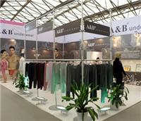 定制高端品牌服装架，金属服装展架，服装陈列架