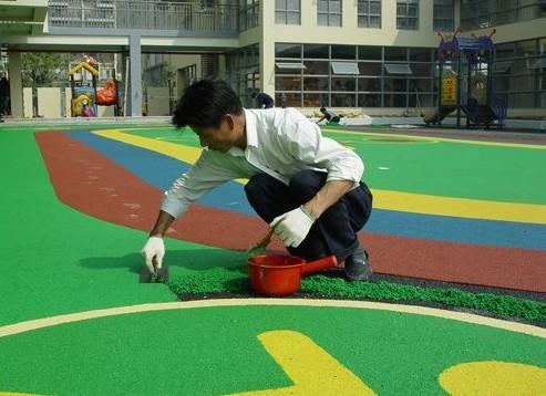 南京幼儿园彩色操场-塑胶地面