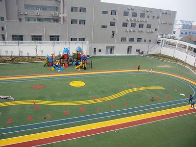 江阴塑胶篮球场厂家-幼儿园塑胶地面