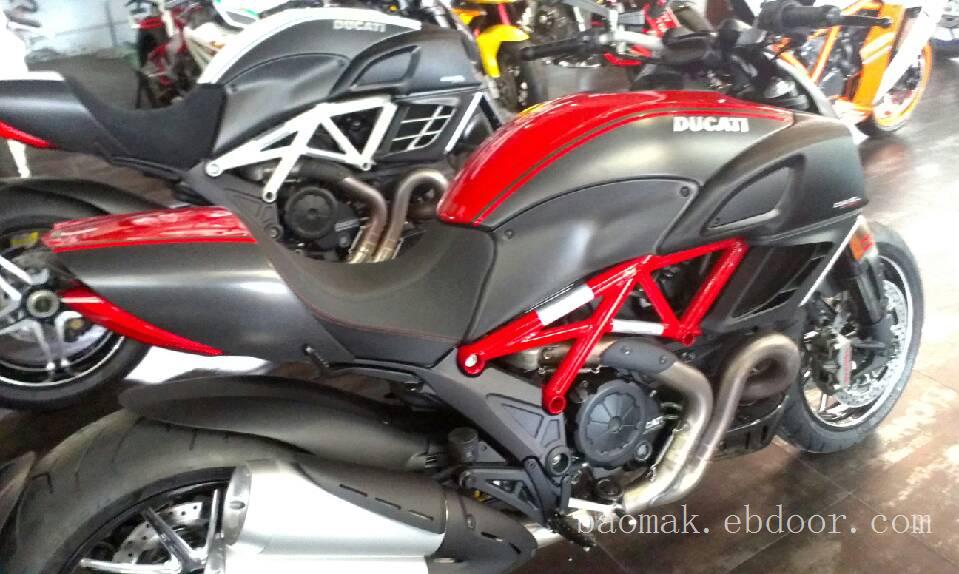 2013款 DUCATI DIAVEL 碳纤维/各国进口摩托车销售