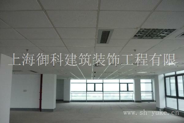 上海装修公司上海厂房装修公司《闵行物流公司装修》《莘庄加气块隔墙》《颛桥仓库隔断吊顶装修》
