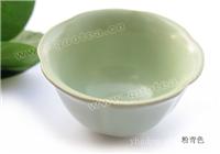 北宋汝窑粉青釉盘口纸槌瓶的市场价值