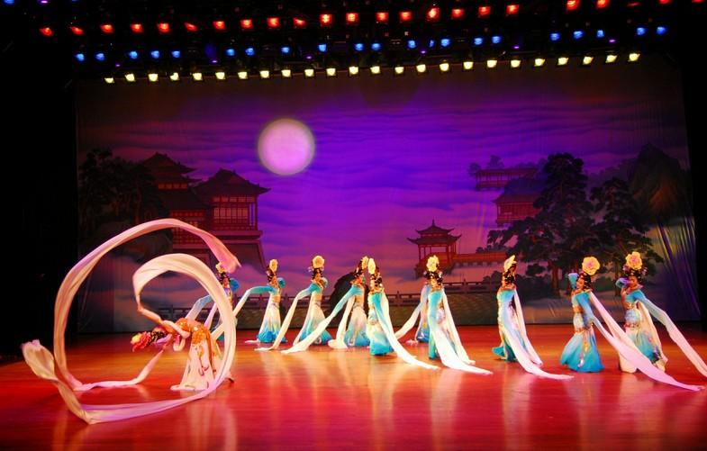 舞蹈表演-上海民间艺术表演