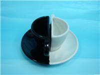 黑白双色咖啡杯碟、款式独特、可印刷企业广告用语、商标等、黑白双色陶瓷情侣对杯 