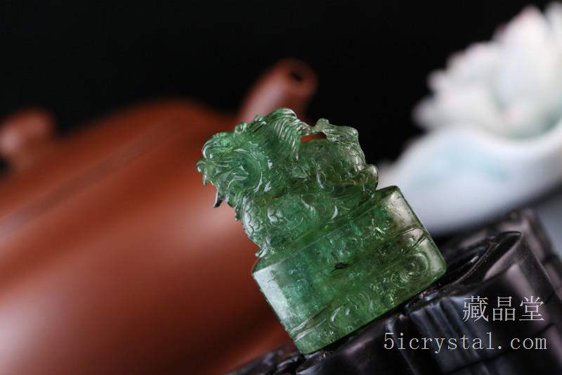 绿碧玺麒麟印章