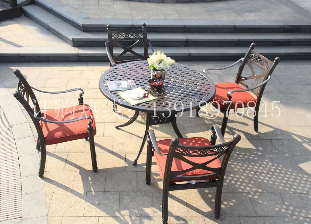户外铸铝桌椅洽谈桌公园阳台庭院休闲铁艺桌椅五件套室外家具