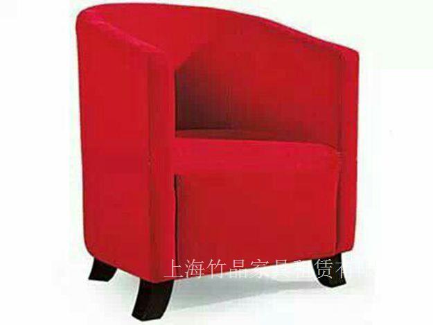 红色圆沙发 --