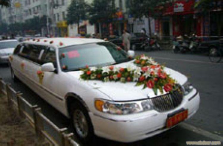 上海专业婚车租赁服务�