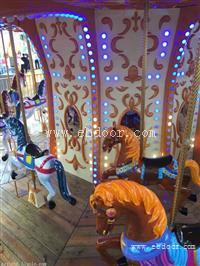 新型旋转木马游乐设施