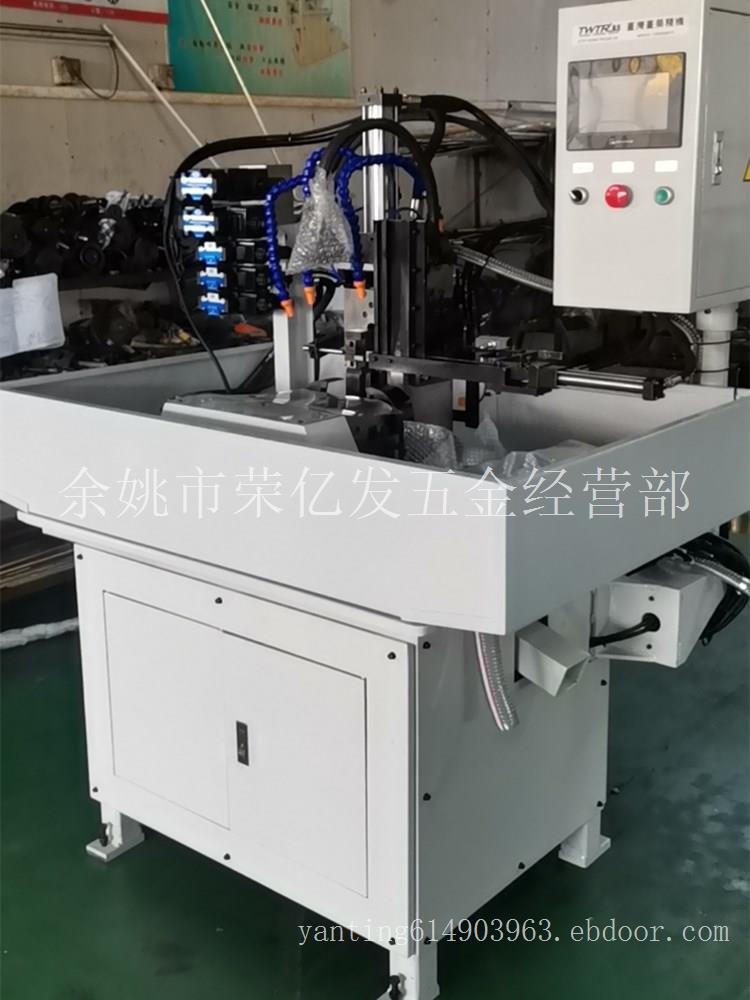 东莞三轴铣扁机+铣边机